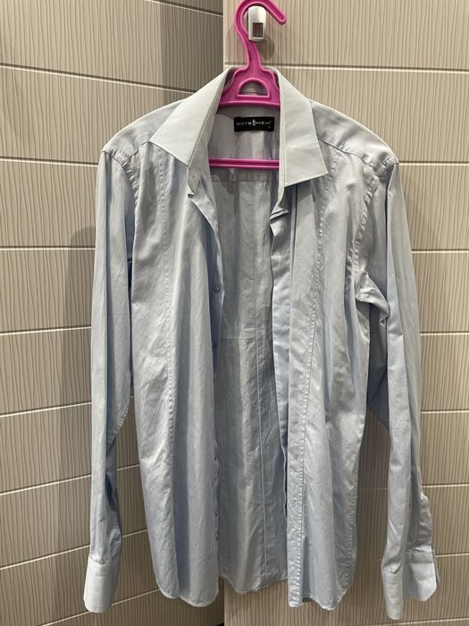 Продам новый костюм, рубашки