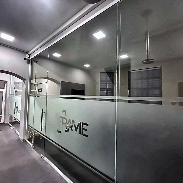 Сдаётся в аренду коммерческое здание 1400 м² на участке 24 сотки