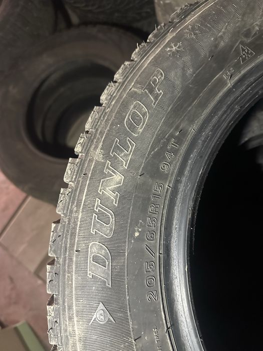 Dunlop шипы R15.