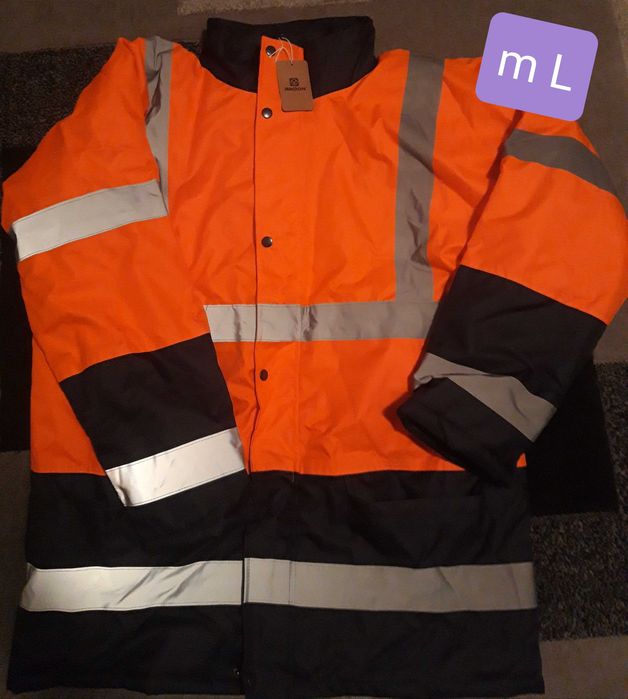 Geaca de iarna NOU impermeabila cu gluga