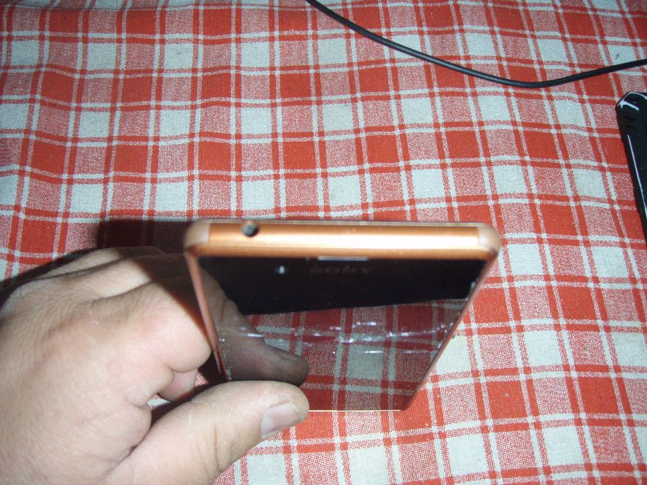 Sony Xperia E3 D2203 functional, cu touchscreen spart
