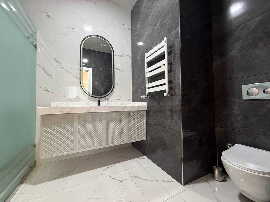 Аренда просторной 3х-комнатной у метро Космонавтов