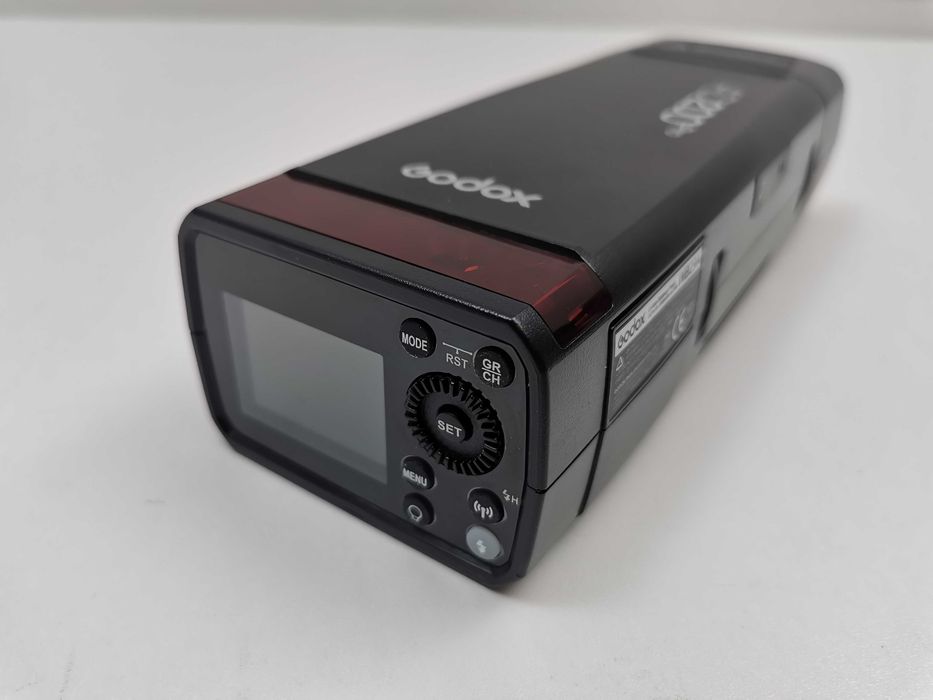 Преносима светкавица Godox AD200 Pro
