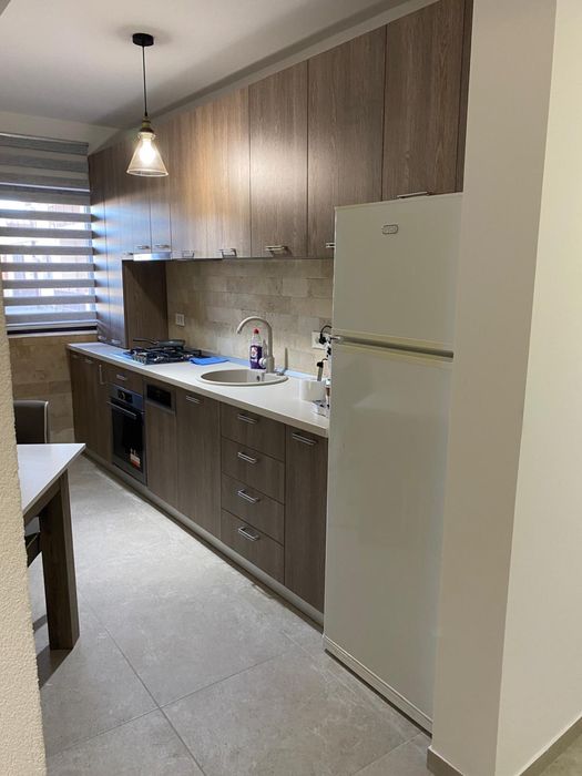 Proprietar, inchiriez apartament in Pitesti zona Trivale Montanstar 2 camere, decomandat, loc parcare subteran,complet mobilat si utilat
