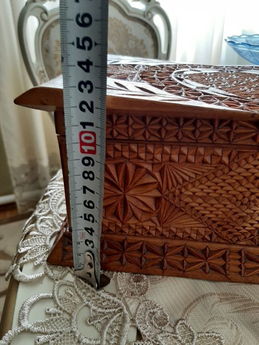 Шкатулка из дерева.