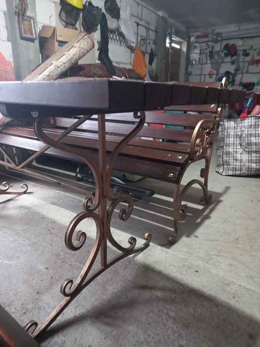 Masa si 4 bănci,lemn uscat masiv,set