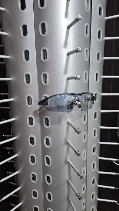 Витрина вращающаяся для очков