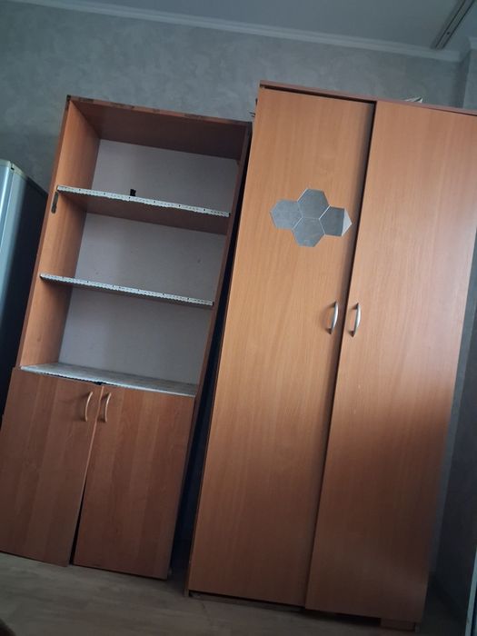 Отдам 2 шкафа, б/у