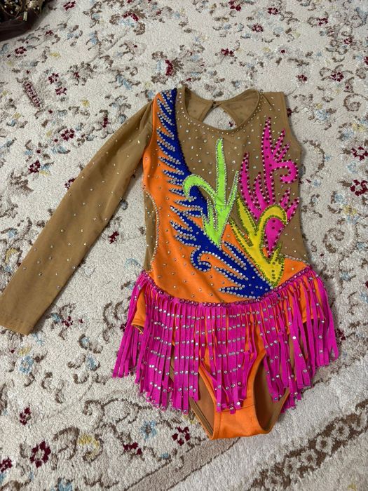 Продам гимнастический купальник