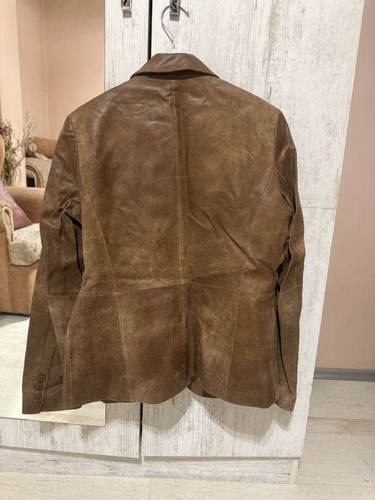 Двете палта за 30лв от естествена кожа