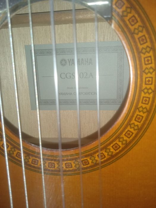 Продам ґитару YAMAHA CGS 102A