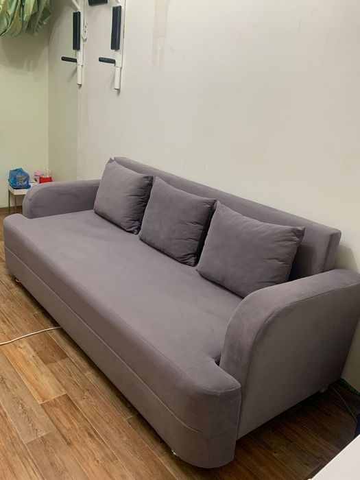 Продам диван в отличном состоянии.