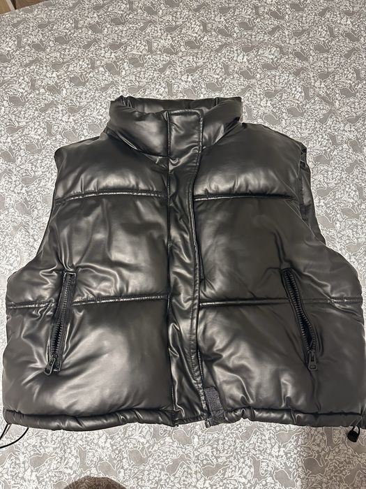 Дамски кожен елек