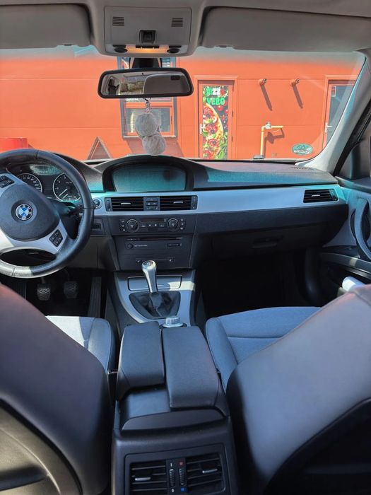 BMW Seria 3 Vând BMW Seria 3, model E90, 2006, motorizare 2.0 benzină