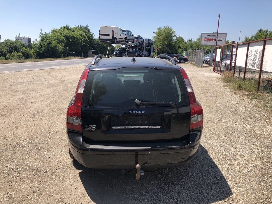 Волво V50 на Части 2.0hdi-136к.с.! Xenon! Теглич !