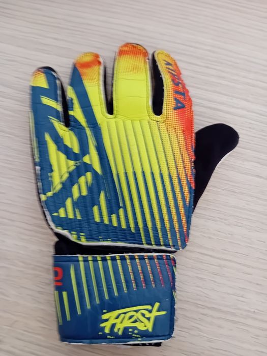 Manusi portar kipsta