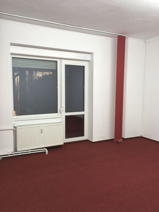 Inchiriez spatiu pentru birou