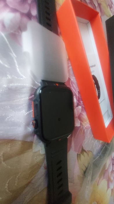 Смарт часовник + ПОДАРЪК протектор и безплатна доставка