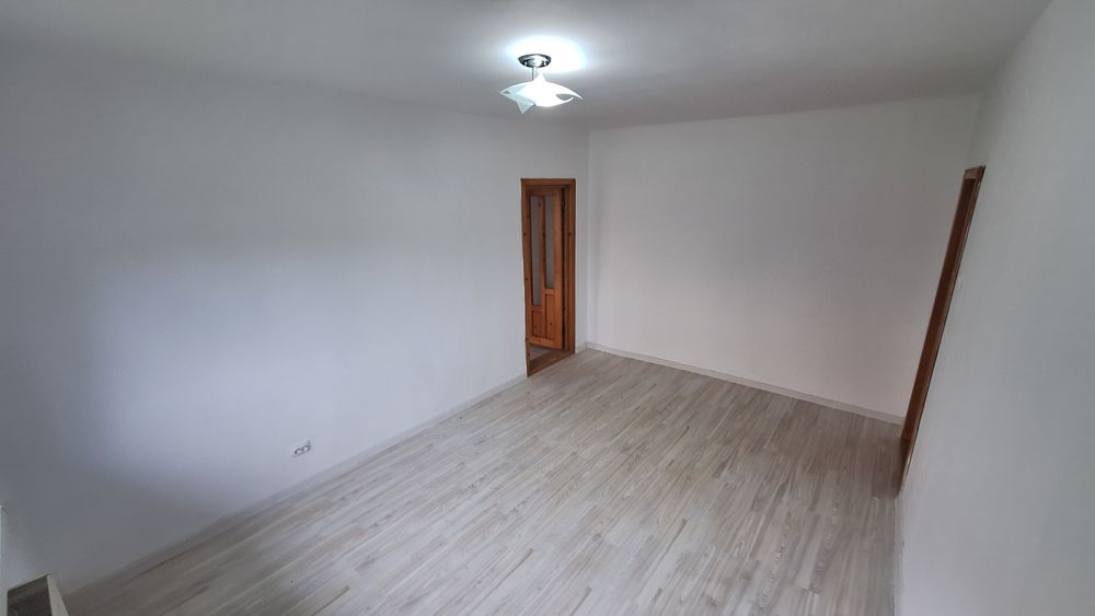 Apartament 2 cam