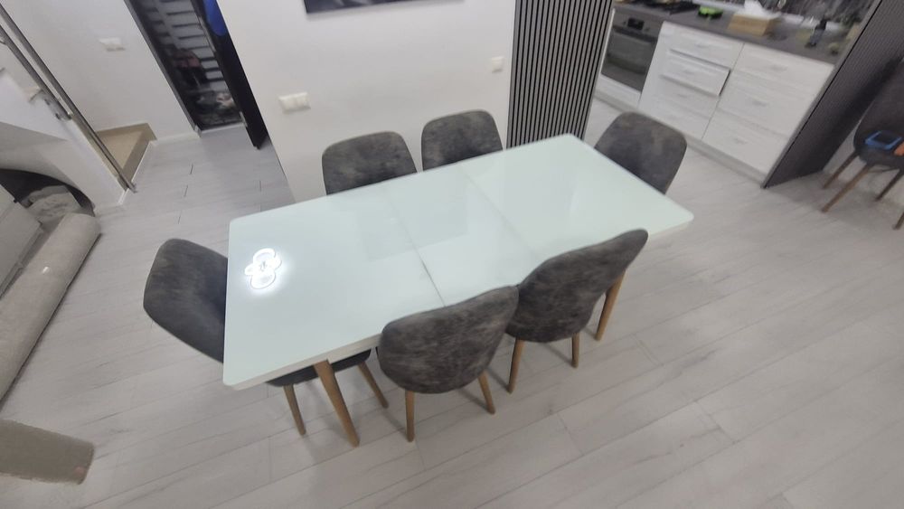 Masa dining extensibila cu 6 scaune