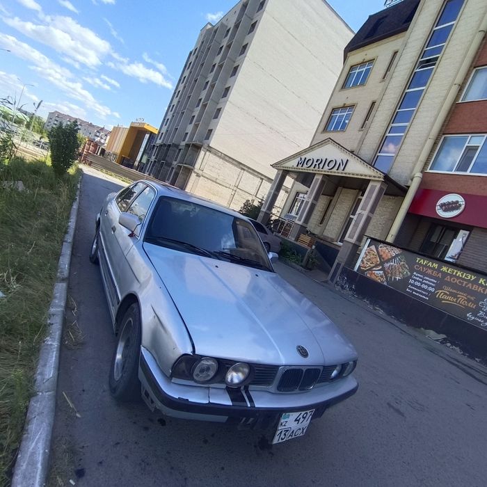 Продам БМВ е 34 год 92 2.5 газ бензин