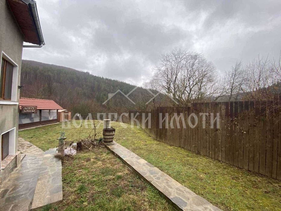 Прекрасна къща в село Тодювци