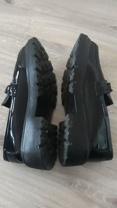 Дамски лачени обувки 38 номер