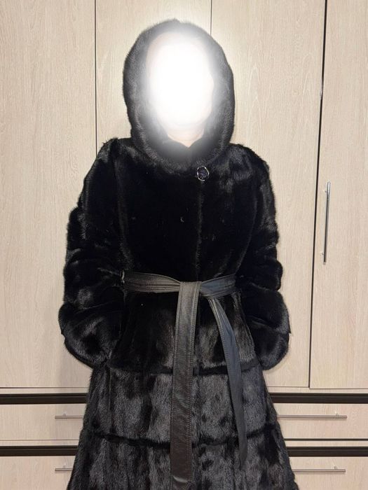 Продам норковую шубу