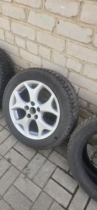 Шины 215/55R17 98T