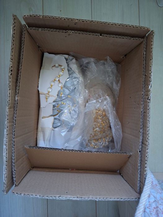 Продам люстру новая