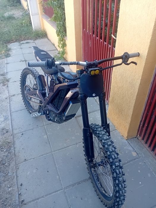 Vând Surron lbx.