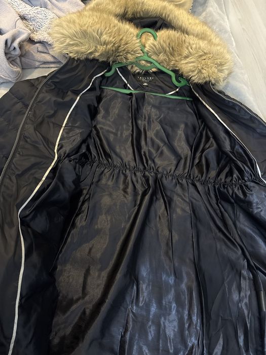 Продаеься женская куртка