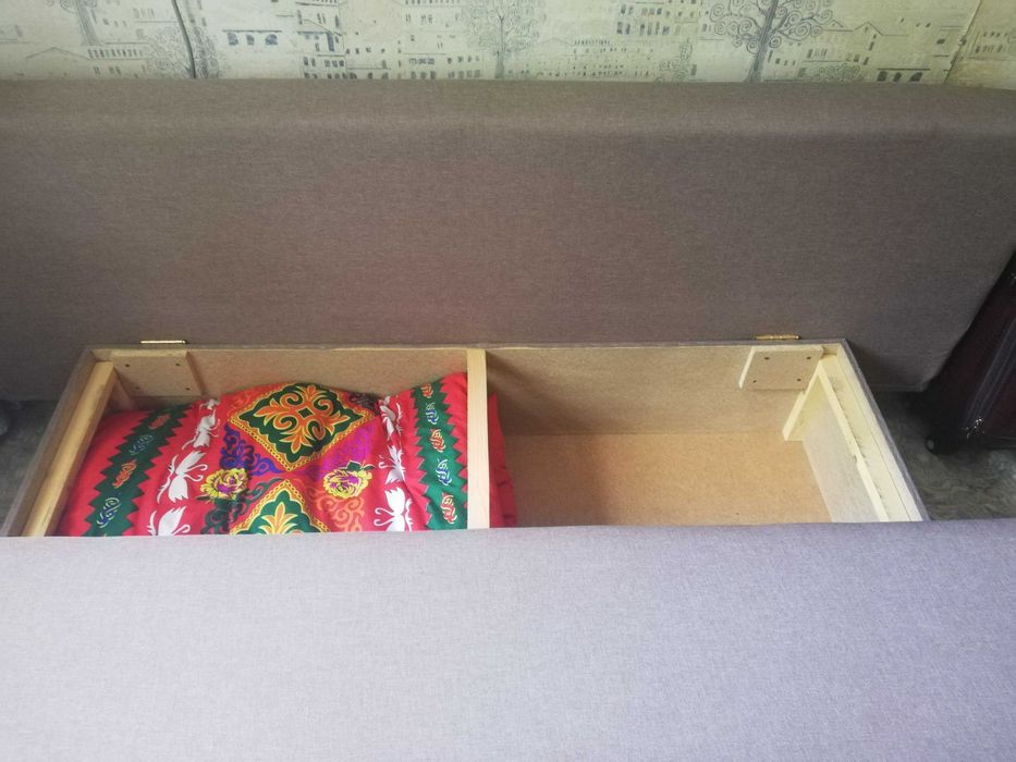 Недорого продам диван тройку