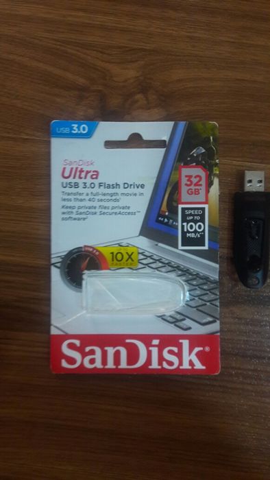 USB 3.0.  32 Gb продаётся