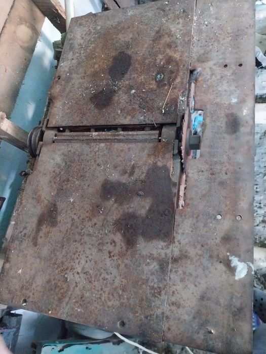 Vând  abric  prelucrare lemn