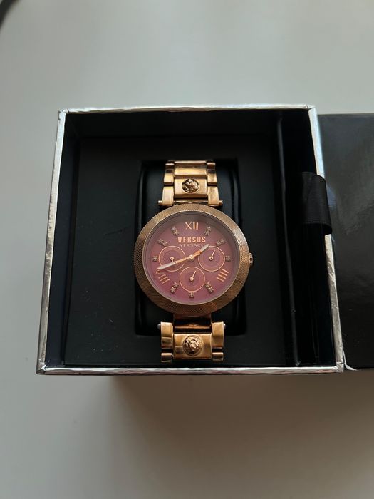 Часы Vesus Versace