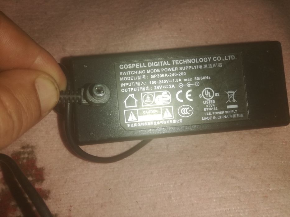 Încărcător 24v 2amp