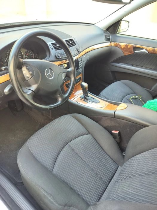 Mercedes E 200 NJT  фабричен метан