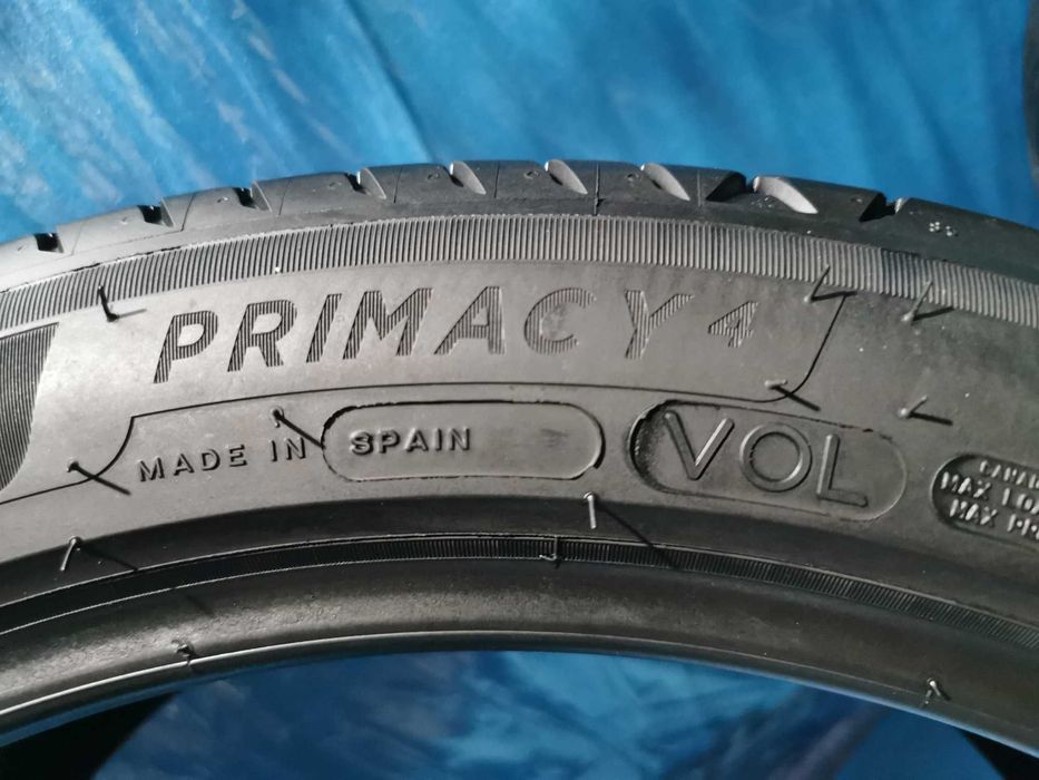 255/40 R19 michelin 4 bucati