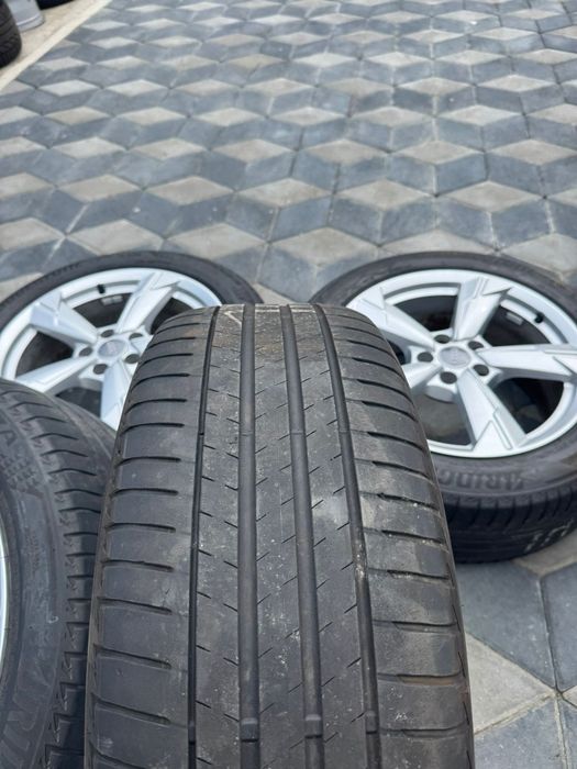 Jante Audi R18 S-line (5x112)  Orig A6 C8/A4/A5/Q3/Q5

Impecabile imp