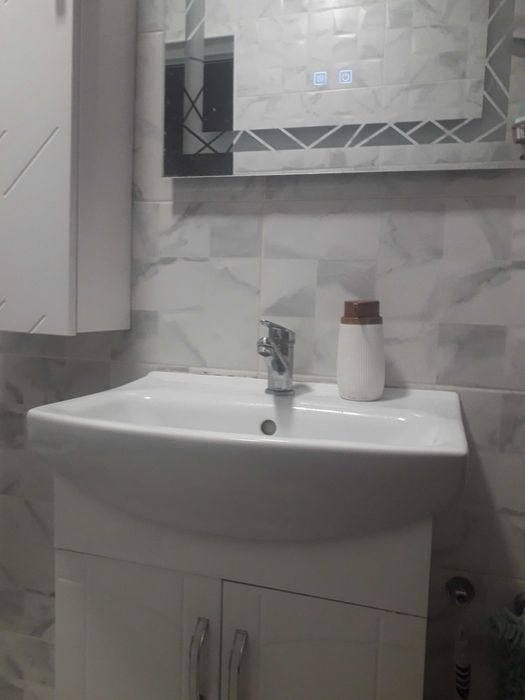 Продавам тристаен апартамент