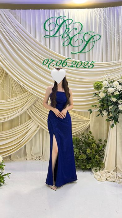 Вечернее платье с разрезом