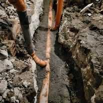 Отпушване на мивки, тоалетни и канализация. Спешни ВиК услуги в София. Гарантирано качество, ниски цени и бързо обслужване.