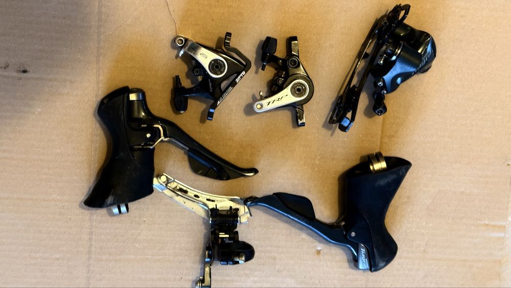 Grup set Tiagra si etriere TRP