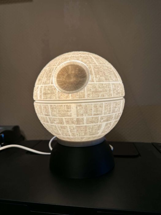 Настолна LED лампа Star Wars | Death Star модел - неизползвана