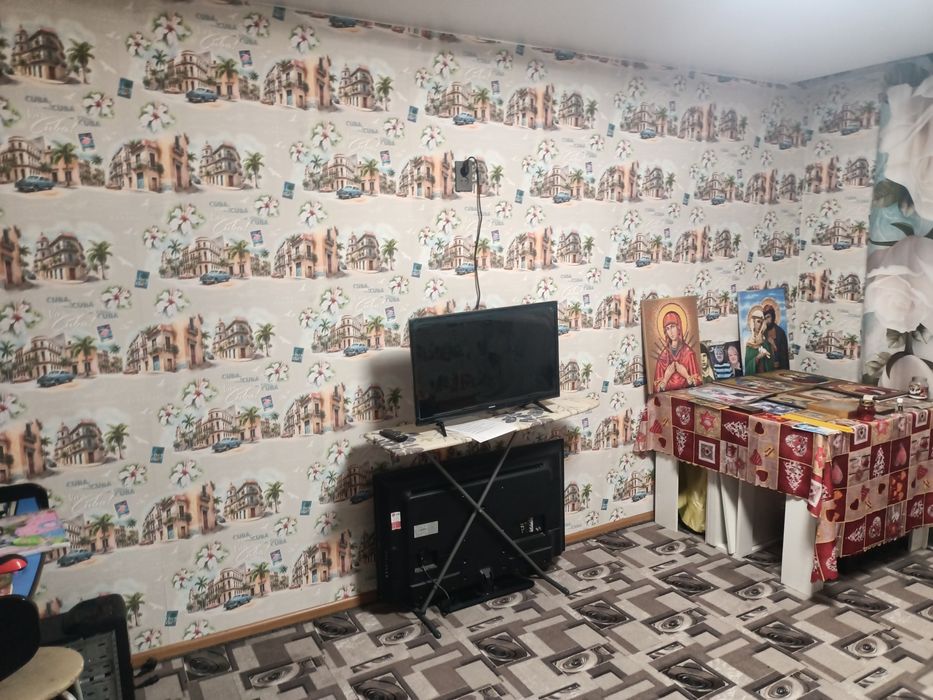 Продам 4 ком.квартиру