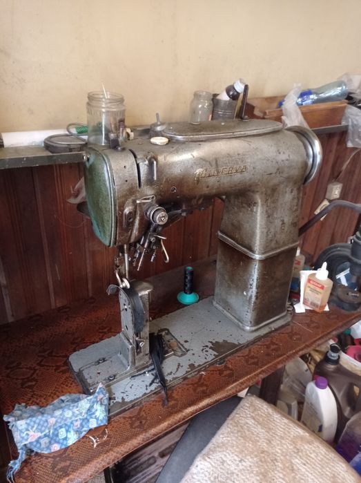Обущарска  шевна машина миевра бутилкова