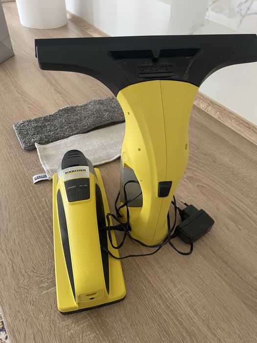 Vand aparat de curatat geamuri cu vibratii si aspirator de geamuri.