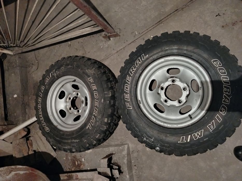 Продам резина с дисками R16