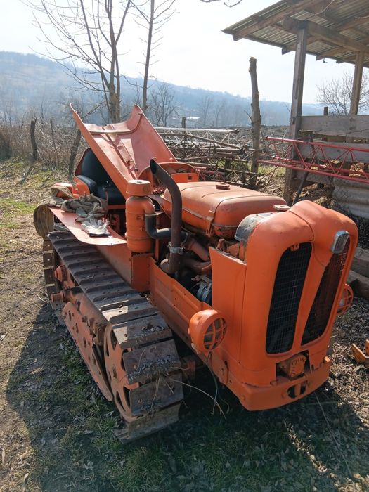 Vând diferite utilaje agricole sau schimb cu animale